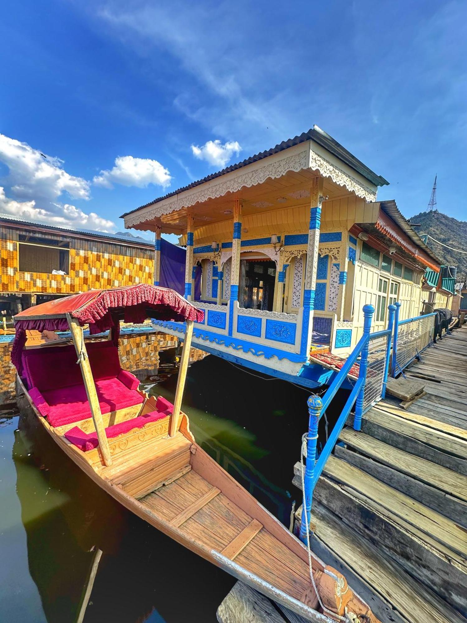 Hotel Lala Rukh Group Of Houseboats Srīnagar Exterior foto